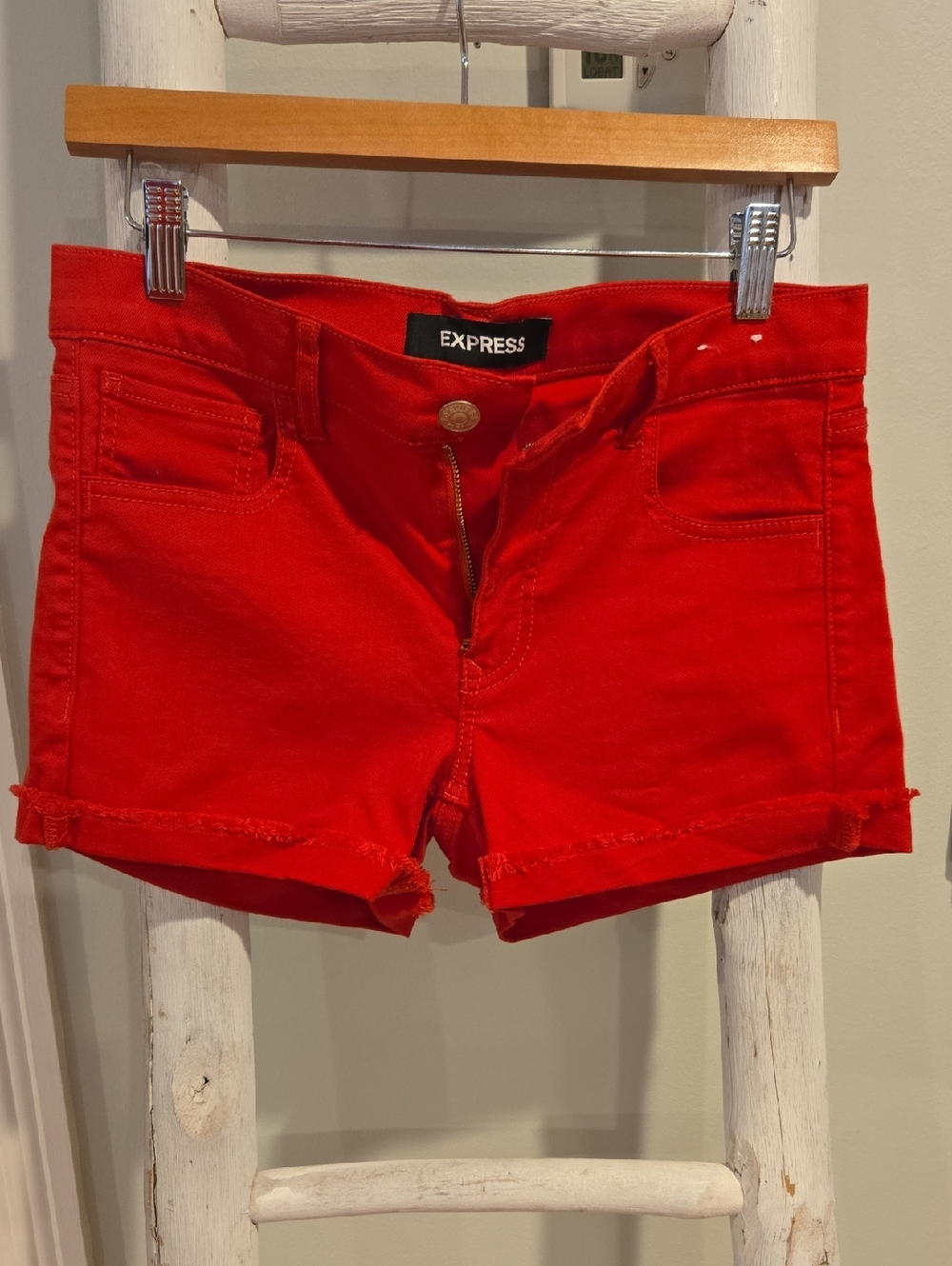 Express Women's Bright Red Denim Cutoff Shorts Shortie Mid Rise Size 6